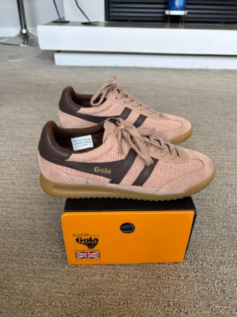 Gola Women's Tornado Zephyr Cameo/Dark Brown Sneakers in Perfect Condition - Picture 2 of 8